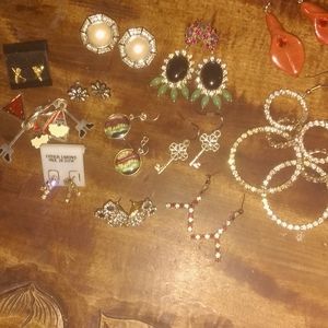 Earring lot